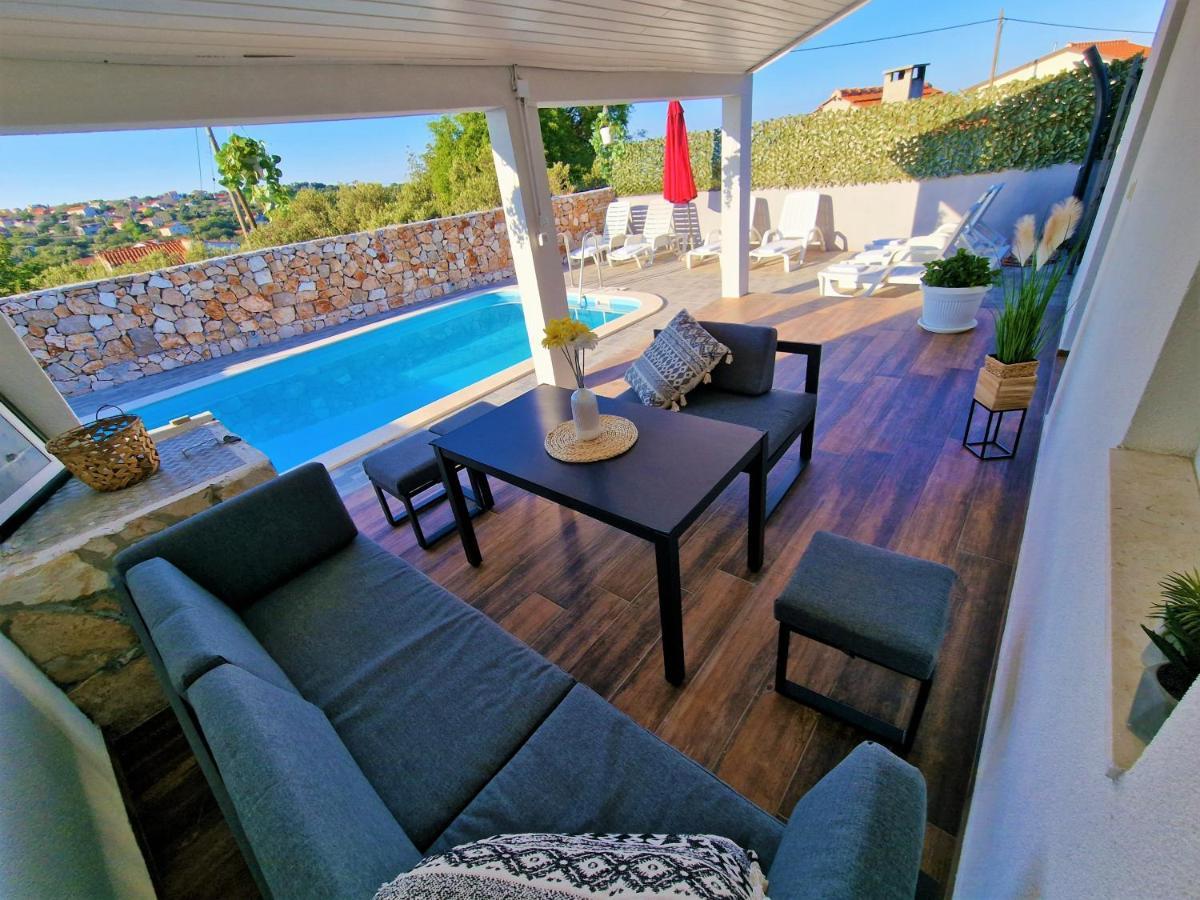 Anas Lagoon Holiday House With Pool At Azure Beach Mali Drvenik Exterior photo